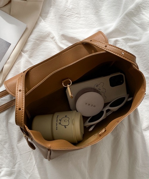 aimoha（アイモハ）の「シンプルショルダーバッグ（ショルダーバッグ・レディース・ブラウン/ベージュ/チョコ/ブラック/オフホワイト/ライトベージュ・FREE）」の20枚目の写真