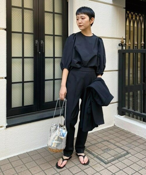 DRESSTERIOR(ドレステリア)の「◆【Marisol8月号/GISELe8・9月号/Marisol・STORY・GISELe7月号/Lee・Oggi4月号掲載】ボリュームスリーブブラウス(シャツ/ブラウス・レディース・ブラック/サックスブルー/ホワイト系・38)」の18枚目の写真