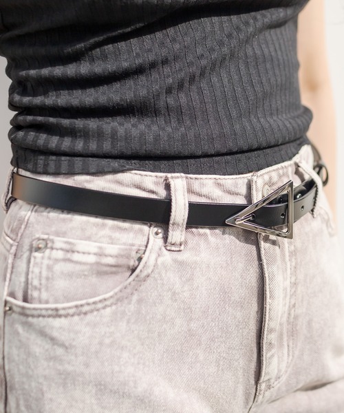 RASVOA(ラスボア)の「三角バックルベルト(ベルト・レディース・ブラック/ベージュ・FREE)」の8枚目の写真