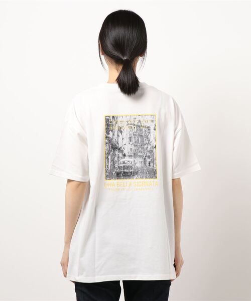 SPINNS（スピンズ）の「ゆったりシルエット ピグメント加工バックフォトTシャツ（Tシャツ/カットソー・レディース・オフホワイト/ピンク/スミクロ・ONESIZE）」の13枚目の写真