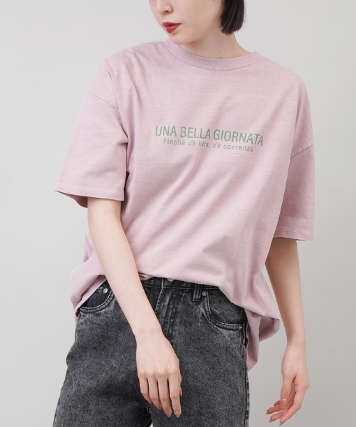 SPINNS（スピンズ）の「ゆったりシルエット ピグメント加工バックフォトTシャツ（Tシャツ/カットソー・レディース・オフホワイト/ピンク/スミクロ・ONESIZE）」の4枚目の写真
