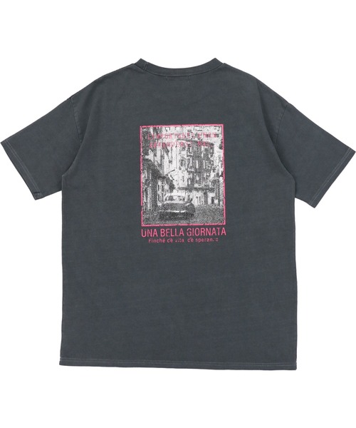 SPINNS（スピンズ）の「ゆったりシルエット ピグメント加工バックフォトTシャツ（Tシャツ/カットソー・レディース・オフホワイト/ピンク/スミクロ・ONESIZE）」の20枚目の写真