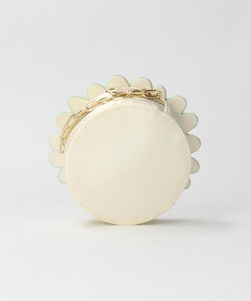 ACCOMMODE(アコモデ)の「<ACCOMMODE>フラワー ポーチ チャーム(ポーチ・レディース・ホワイト/コバルトブルー・FREE)」の5枚目の写真