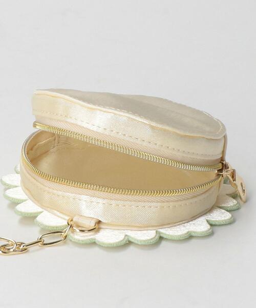 ACCOMMODE(アコモデ)の「<ACCOMMODE>フラワー ポーチ チャーム(ポーチ・レディース・ホワイト/コバルトブルー・FREE)」の8枚目の写真