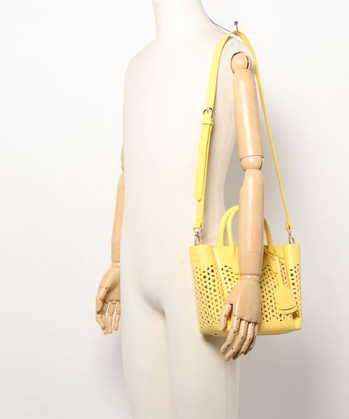 Cepica（セピカ）の「カットワークトート Ｓサイズ（トートバッグ・レディース・パープル/ベージュ/イエロー・ONE SIZE）」の8枚目の写真