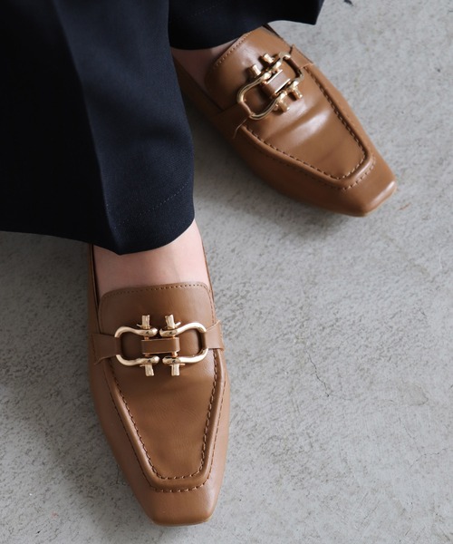 EVOL(イーボル)の「21秋冬新作【EVOL】ビッドスクエアローファー IR9641(ローファー・レディース・ブラック/ブラウン/アイボリー/ベージュ・22.5cm/23.5cm/24.5cm/23.0cm/24.0cm/25.0cm)」の1枚目の写真