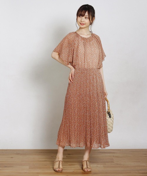 Crisp（クリスプ）の「フラワーシフォンプリーツワンピース（ワンピース・レディース・ネイビー/ブラウン・FREE）」の21枚目の写真