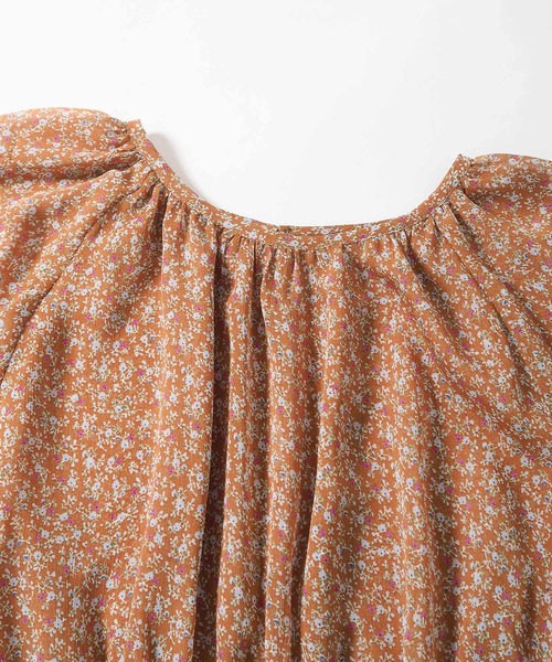 Crisp（クリスプ）の「フラワーシフォンプリーツワンピース（ワンピース・レディース・ネイビー/ブラウン・FREE）」の8枚目の写真