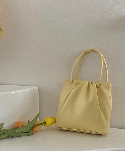 LA VORAGINE（ラ ヴォラジネ）の「スクエア　コンパクトショルダーバッグ/ハンドバッグ（ハンドバッグ・レディース・ホワイト/ネイビー/イエロー/ブラック・FREE）」の19枚目の写真