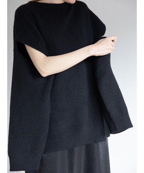 Ayla(アイラ)の「cut design sweater(ニット/セーター・レディース・ホワイト/ブラック・FREE)」の8枚目の写真