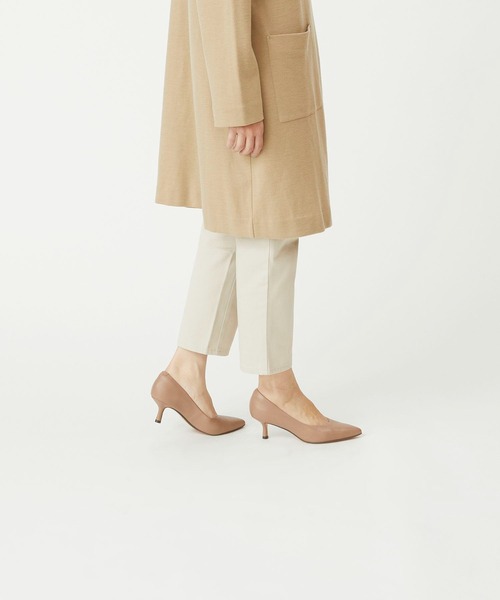 Clarks(クラークス)の「【ネット限定】 Violet55 Court / バイオレット55コート(プラリネレザー)(パンプス・レディース・ベージュ・UK5.5/UK4.5/UK5/UK3.5/UK4/UK6/UK3)」の6枚目の写真