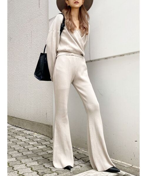 美品⭐︎RIVE DROITE 2WAY YAK100 ニット ベージュ GYDA（ジェイダ）の「【セットアップ】カシュクール2WAYニット