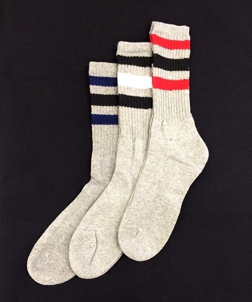 HANES(ヘインズ)の「3足1組 ヘインズ ライン入り パイルソックス Hanes HALF PILE 3P SOCKS HMS201(ソックス/靴下・メンズ・ホワイト/ブラック/グレー・MEDIUM)」の3枚目の写真