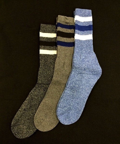 HANES(ヘインズ)の「3足1組 ヘインズ ライン入り パイルソックス Hanes HALF PILE 3P SOCKS HMS201(ソックス/靴下・メンズ・ホワイト/ブラック/グレー・MEDIUM)」の1枚目の写真