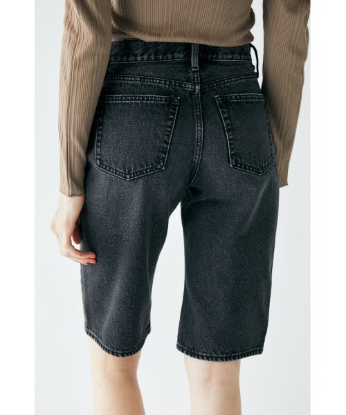 MOUSSY（マウジー）の「DENIM HALF パンツ（デニムパンツ・レディース・ライトブラック・2/0/1）」の5枚目の写真