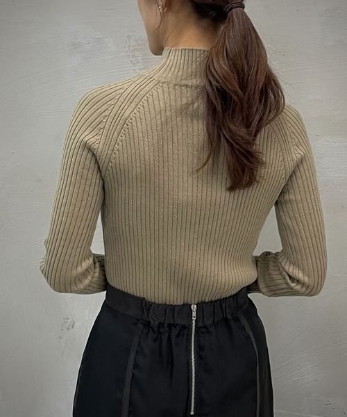 &g'aime(アンジェム)の「【&g’aime】ウォッシャブルウールリブニット(ニット/セーター・レディース・ブラック/カーキ/ライトグレー/ブラウン・FREE)」の18枚目の写真