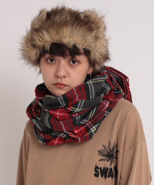 RNA（アールエヌエー）の「E4812 チェックワイドストール（ストール/ショール・レディース・ネイビー/ブラウン/グレー/アイボリー・FREE）」の17枚目の写真