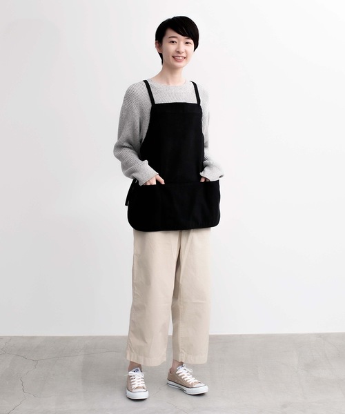 COCO WALK（ココウォーク）の「COCOWALK:親子シェアエプロン（エプロン・レディース・ブラック/ナチュラル/カーキ・FREE）」の2枚目の写真