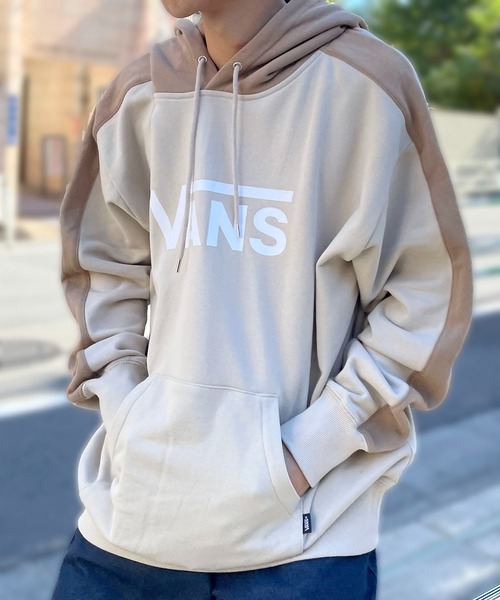 VANS（バンズ）の「VANS/ヴァンズ M VANS Switch Hoodie Sweat フロントロゴ フーディー（パーカー・メンズ・ホワイト/ベージュ/ネイビー・M/L/XL）」の2枚目の写真