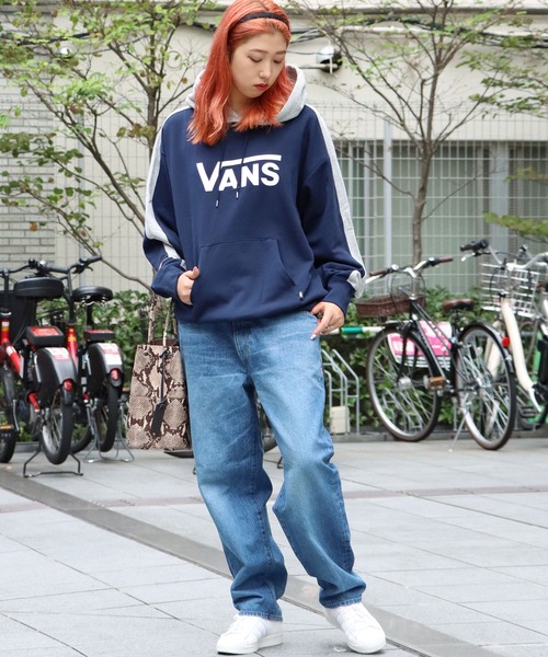 VANS（バンズ）の「VANS/ヴァンズ M VANS Switch Hoodie Sweat フロントロゴ フーディー（パーカー・メンズ・ホワイト/ベージュ/ネイビー・M/L/XL）」の18枚目の写真