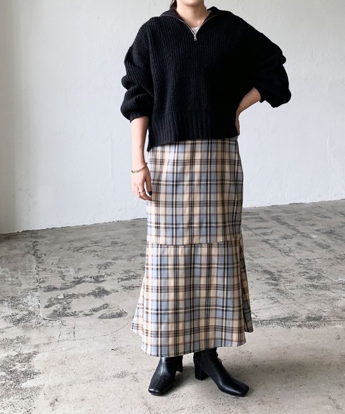 LIAN（リアン）の「ハーフジップニットプルオーバー（ニット/セーター・レディース・アイボリー/ブラック/ベージュ・FREE）」の6枚目の写真