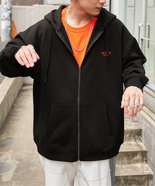 Snap club（スナップクラブ）の「【Snap club】裏起毛ワンポイント刺繍ロゴ オーバーサイズ フルジップパーカー（パーカー・メンズ・ブラック/オートミール/ネイビー/グリーン系/グレー系/ブラック系・M/L）」の3枚目の写真