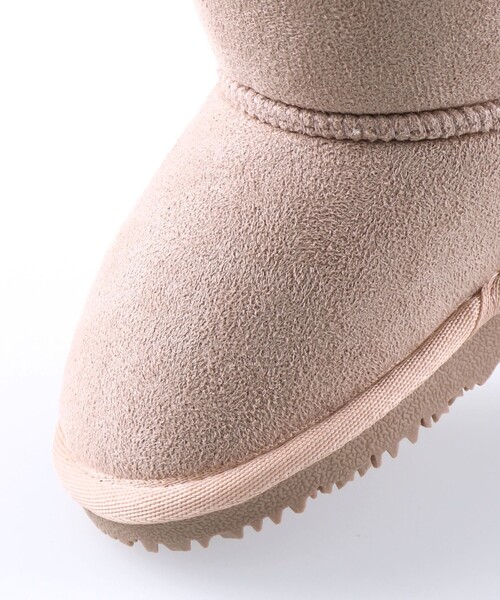 BRANSHES(ブランシェス)の「フェイクムートンブーツ(ブーツ・キッズ・ブラック/ベージュ/グレー/ピンク/キャメル・15.0cm/16.0cm/17.0cm/18.0cm/19.0cm/20.0cm/21.0cm/14.0cm)」の18枚目の写真
