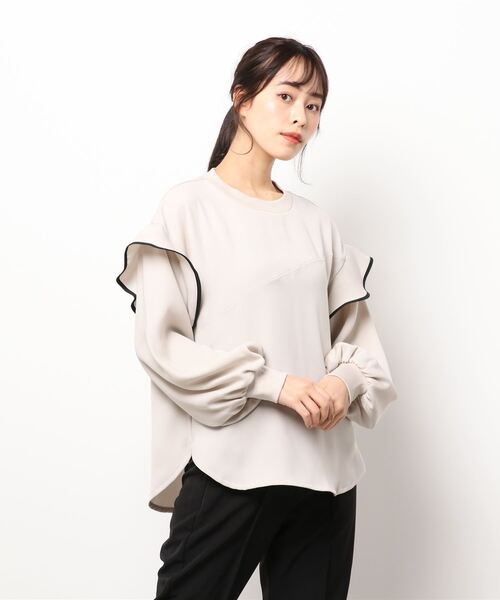 BDONNA（ビドンナ）の「MILIONE Twill プルオーバー（Tシャツ/カットソー・レディース・ブラック/ベージュ・MEDIUM）」の5枚目の写真