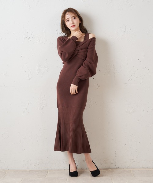 MIIA（ミーア）の「【ZOZO限定】ねじりマーメイドニットワンピース（ワンピース・レディース・ブラック/ブラウン/ブルー・FREE）」の17枚目の写真