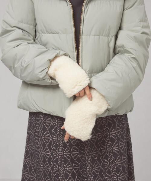 COLD BREAKER(コールドブレーカー)の「<COLD BREAKER(コールド ブレーカー)>パイル フィンガーレス グローブ(手袋・レディース・オフホワイト/ダークグレー/ライラック・FREE)」の2枚目の写真