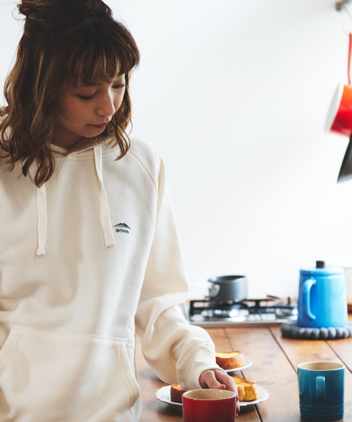 OUTDOOR PRODUCTS APPAREL(アウトドアプロダクツアパレル)の「身頃ボアパーカー ワンポイントブランドロゴトレーナー(パーカー・メンズ・杢グレー/ブラック/ワイン/ライトグリーン/オリーブ/ネイビー/ベージュ/アイボリー/ライトブラウン・MEDIUM/LARGE/X-LARGE)」の21枚目の写真