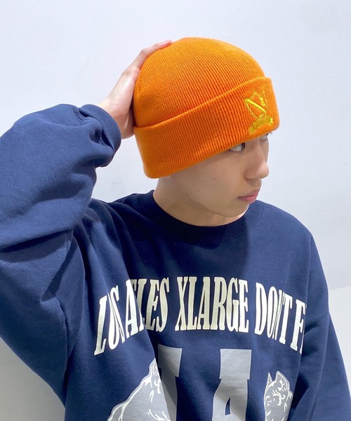 XLARGE(エクストララージ)の「EMBLEM CUFF BEANIE(キャップ・メンズ・ブラック/ブラウン/オレンジ・ONE SIZE)」の10枚目の写真