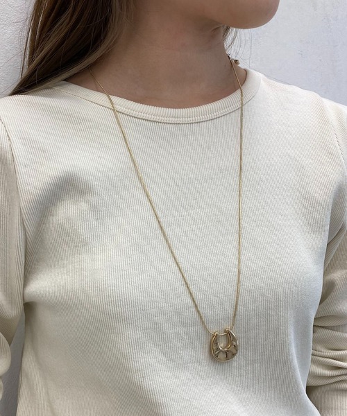 GOLDY（ゴールディ）の「【GOLDY/ゴールディ】ボリュームUトップネックレス（ネックレス・レディース・シルバー/ゴールド・FREE）」の6枚目の写真