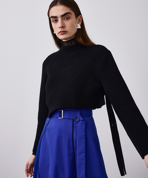 UNITED TOKYO（ユナイテッドトウキョウ）の「テクスチャーショートニット（ニット/セーター・レディース・ブラック/ブルー・FREE）」の3枚目の写真