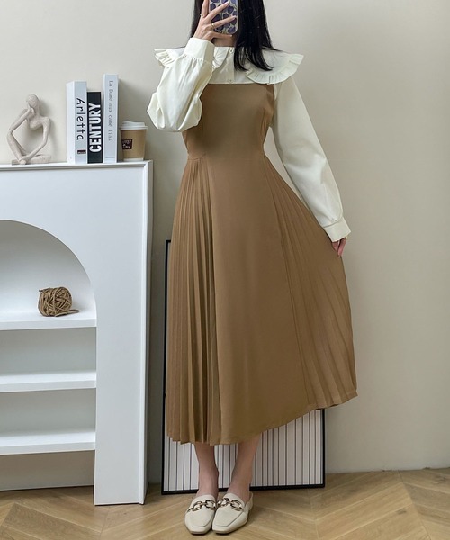 MAISON DE THERESE（メゾン ド テレーズ）の「ウエスト紐　プリーツキャミワンピース（ワンピース・レディース・ブラック/ベージュ・MEDIUM）」の5枚目の写真