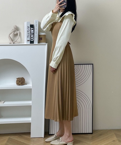 MAISON DE THERESE（メゾン ド テレーズ）の「ウエスト紐　プリーツキャミワンピース（ワンピース・レディース・ブラック/ベージュ・MEDIUM）」の4枚目の写真