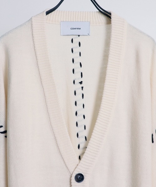 Confirm(コンファーム)の「ハンドステッチ ルーズシルエットカーディガン【Confirm】(カーディガン/ボレロ・メンズ・ナチュラル/ブラック/ブラウン/ブラック系その他/ホワイト系その他/パープル系その他・L/M)」の13枚目の写真