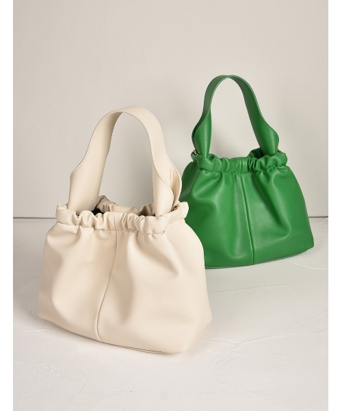 MONICA（モニカ）の「ウェーブハンドルミニバッグ（ショルダーバッグ・レディース・ブラック/グレイッシュベージュ/アイボリー/グリーン・FREE）」の13枚目の写真