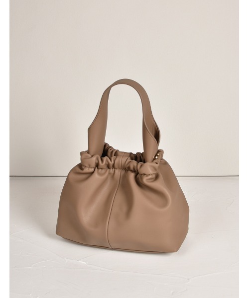 MONICA（モニカ）の「ウェーブハンドルミニバッグ（ショルダーバッグ・レディース・ブラック/グレイッシュベージュ/アイボリー/グリーン・FREE）」の8枚目の写真