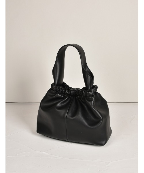 MONICA（モニカ）の「ウェーブハンドルミニバッグ（ショルダーバッグ・レディース・ブラック/グレイッシュベージュ/アイボリー/グリーン・FREE）」の7枚目の写真