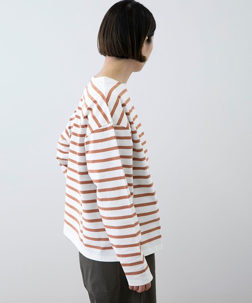 EKAL（エカル）の「EKAL　コハニングボーダーTシャツ（Tシャツ/カットソー・レディース・ブラック系その他/ブラウン系その他/オレンジ系・FREE）」の6枚目の写真