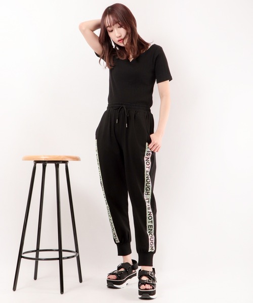 BLACK JACKALL CROWN(ブラックジャッカルクラウン)の「BLACK JACKALL CROWN ポンチ サイドジルコンプリント ジョガー トラックパンツ(その他パンツ・レディース・ブラック・M)」の8枚目の写真
