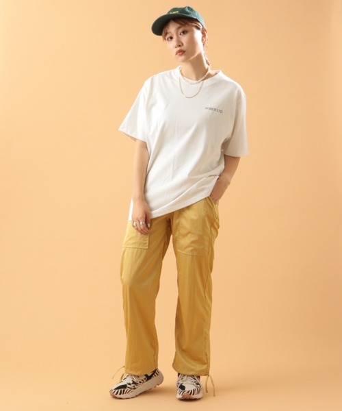 AVIREX(アヴィレックス)の「ガールズ アイ パッチ Tシャツ/GIRLS EYE PATCH T-SHIRT(Tシャツ/カットソー・レディース・ホワイト/ブラック/ベージュ/サックスブルー・MEDIUM/LARGE/X-LARGE)」の16枚目の写真