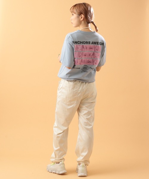 AVIREX(アヴィレックス)の「ガールズ アイ パッチ Tシャツ/GIRLS EYE PATCH T-SHIRT(Tシャツ/カットソー・レディース・ホワイト/ブラック/ベージュ/サックスブルー・MEDIUM/LARGE/X-LARGE)」の12枚目の写真