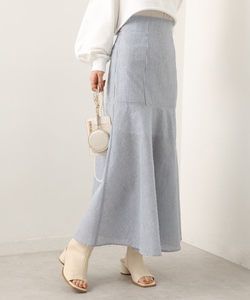 one after another NICE CLAUP(ワンアフターアナザーナイスクラップ)の「Sサイズあり スリットマーメイドスカート(スカート・レディース・ネイビー/ブルー/アイボリー/グレー系その他・SMALL/MEDIUM)」の3枚目の写真