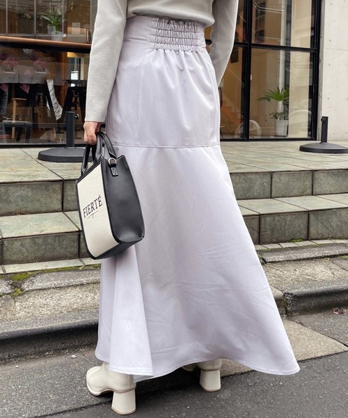 one after another NICE CLAUP(ワンアフターアナザーナイスクラップ)の「Sサイズあり スリットマーメイドスカート(スカート・レディース・ネイビー/ブルー/アイボリー/グレー系その他・SMALL/MEDIUM)」の17枚目の写真