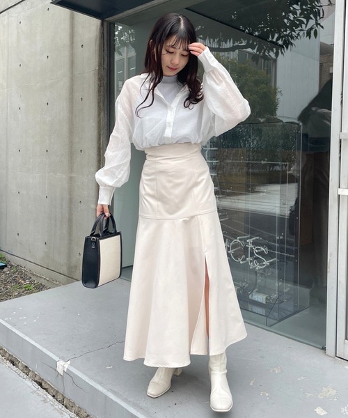 one after another NICE CLAUP(ワンアフターアナザーナイスクラップ)の「Sサイズあり スリットマーメイドスカート(スカート・レディース・ネイビー/ブルー/アイボリー/グレー系その他・SMALL/MEDIUM)」の11枚目の写真