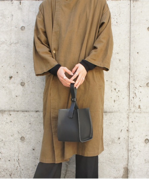 TIDEWAY(タイドウェイ)の「NUME ONE HAND TOTE(トートバッグ・レディース・ブラック/その他/チョコ/キャメル・FREE)」の2枚目の写真