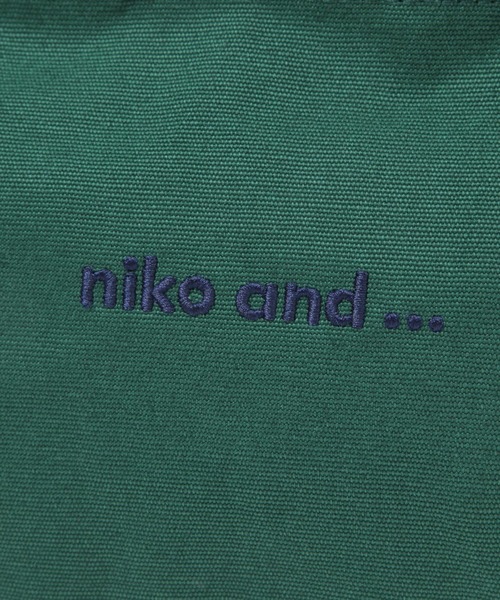niko and...（ニコアンド）の「オリジナルニコロゴ刺繍ショルダーバッグ【ニコロゴトート】（ショルダーバッグ・レディース・ブラック/オフホワイト/セージグリーン/ベージュ/グリーン・0）」の13枚目の写真