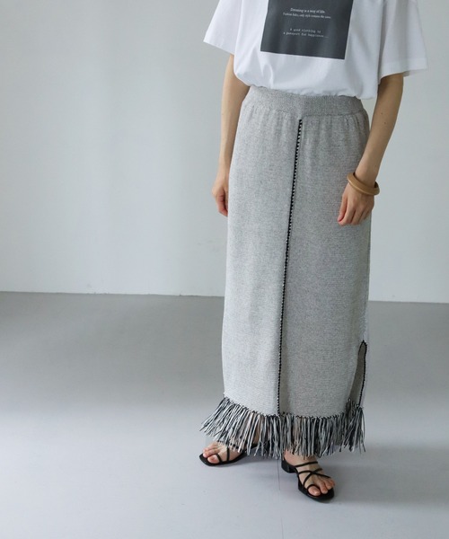 vingtrois(バントロア)の「【vingtrois】リネン混テープヤーン配色フリンジ2WAYスカート(スカート・レディース・ライトグレー/ベージュ・M)」の2枚目の写真